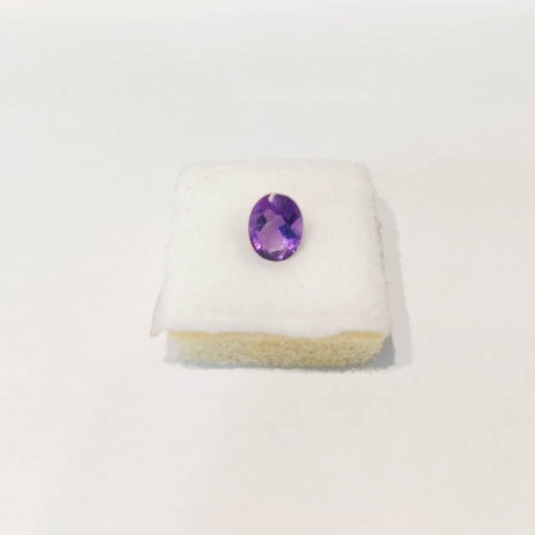 Amethyst Gemstone (1.65 Carat)