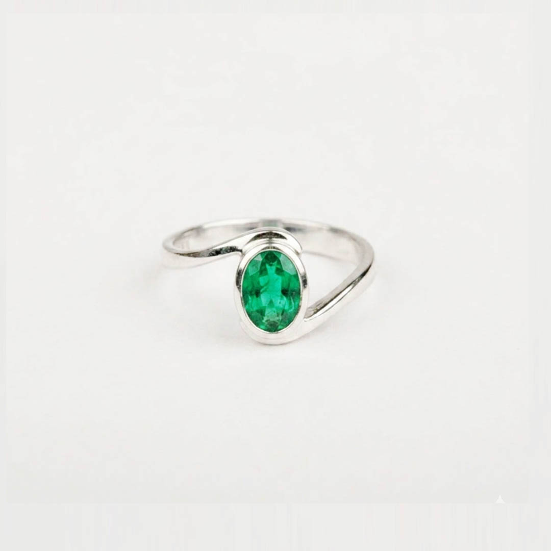 Emerald SIlver Ring for Women