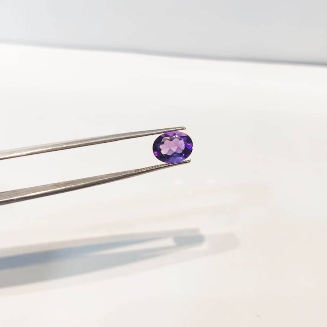Amethyst Gemstone (1.65 Carat)